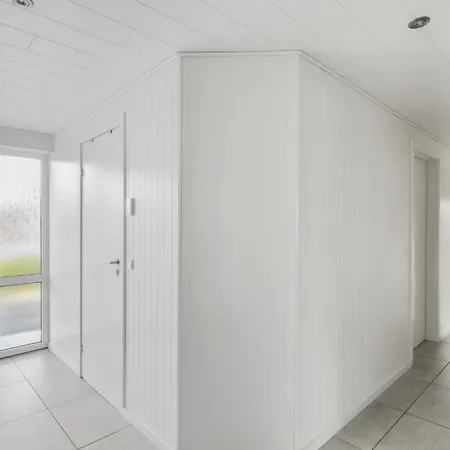 4 Bedroom Beautiful In *